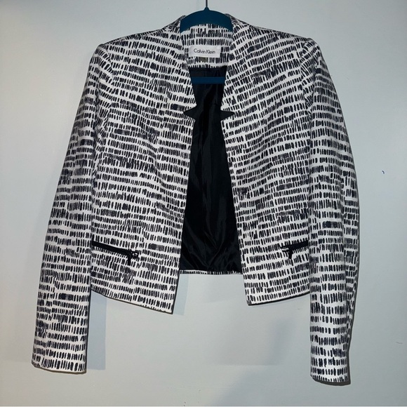 Calvin Klein Cropped Black and White Hatch‎ Mark Notch Collar Blazer size 4 - Picture 1 of 6